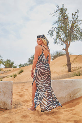 Zebra Amantis Sheer Maxi DressZebra Amantis Maxi Dress, semi-sheer and maxi length. The dress length is 162cm with adjustable straps. The model wears size Small and height measures 167cm. 100% PoZebra Amantis Sheer Maxi Dress